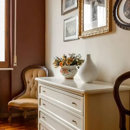 Castelvecchio Retreat 2bd 1bth Center