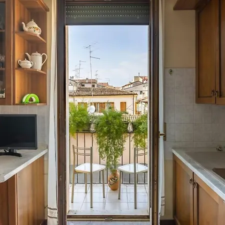 Castelvecchio Retreat 2bd 1bth Center * Verona